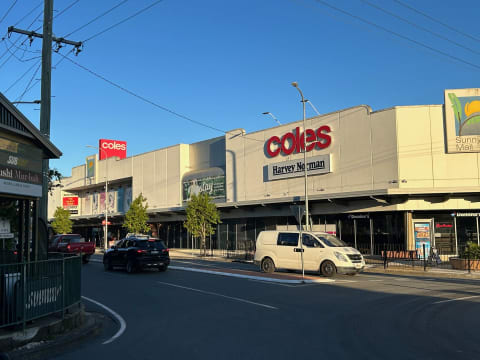 Thriving Vegetarian Restaurant with Beautiful Fit-out