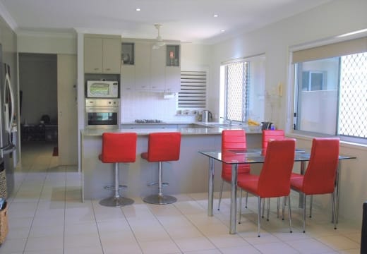 Exclusive - Caretaking Only in Paradise - ID 8837