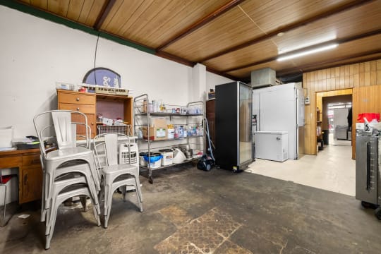 UNDER OFFER - Corowa Take Away, NSW - 1P0572