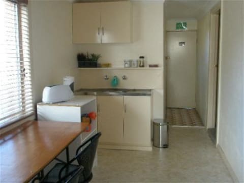 RYLSTONE CARLTON CAFE - SELLING FREEHOLD