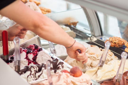 Ice Cream/Juice Bar*Tkg$8500pw*Chirnside Park [2102012]
