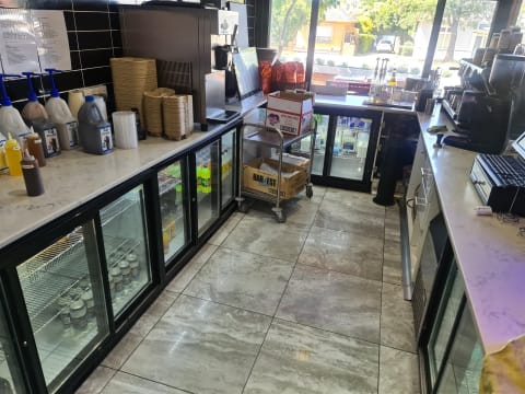 AD'S CAFE BURGER BAR & MIX GRILL - EXCELLENT OPPORTUNITY FOR NEW PURCHASER