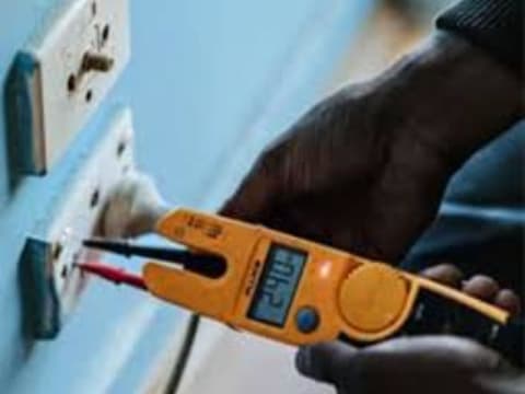 ⚡ POWER UP YOUR NEXT BUSINESS MOVE ⚡