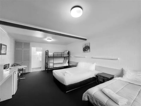 Leasehold  Motel with Restaurant in Tourism Hotspot Halls Gap