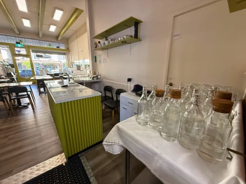Turnkey Restaurant, Clarendon Street Location, South Melbourne | ID: 1436