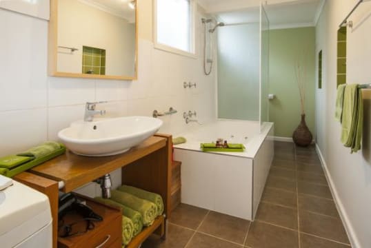 Boutique Freehold Accommodation Offering Income and Lifestyle in Healesville