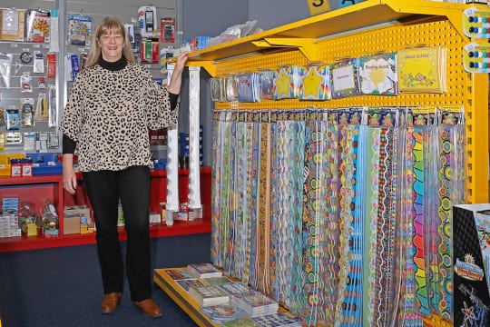 RETAIL & ONLINE - ONE OF A KIND  - HUGE GROWTH OPPORTUNITIES