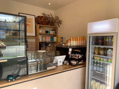 CHARMING LOCAL CAFE | OPPOSITE SCHOOL | CHEAP RENT | LIFESTYLE BUSINESS