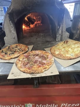 Nunzio's Mobile Pizza