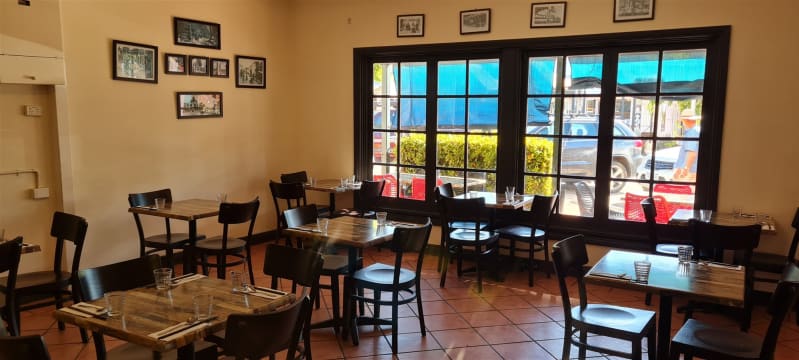 Busy Restaurant - Broome - Strong Earnings & Lifestyle