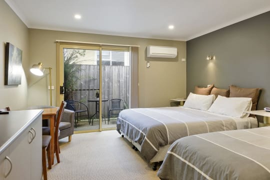 UNDER CONTRACT Adj Net Profit>$243K 13 Rooms Freehold Motel Strahan Tasmania 70% Occupancy