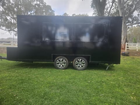 Mobile Catering Business - $60K Walk In & Trade