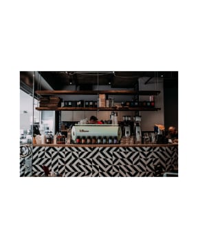 Café: Waterside (licensed) including Freehold- Stunning!