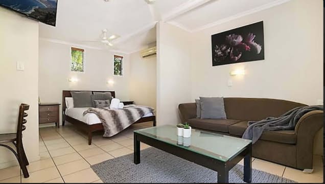 Freehold or Leasehold Motel for Sale in Gladstone