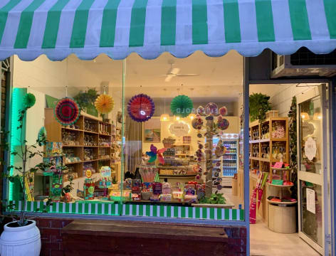 TORQUAY SWEET SHOP FOR SALE - $85,000