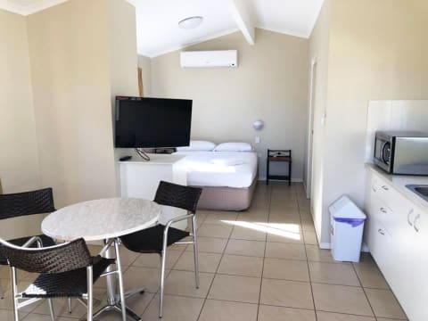 AMAZING LEASEHOLD OPPORTUNITIES, CLONCURRY CARAVAN PARK OASIS - 1048CPL