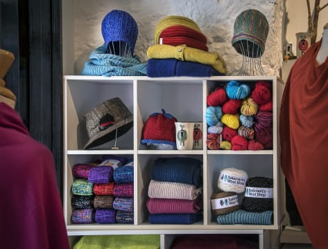 Salamanca Wool Shop - Woollen Clothing and Yarn Retail Store, Prime Location