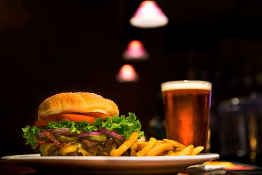 Popular and Established Burger Restaurant in Lilydale Area [2410303]