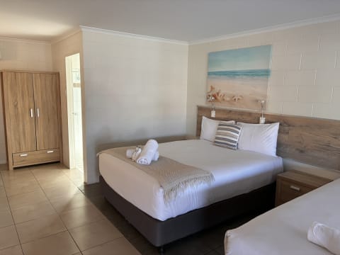Whitsunday Gateway Motel: 14 rooms, $343k avg profit, growth upside | Resort Brokers ID : FH009225