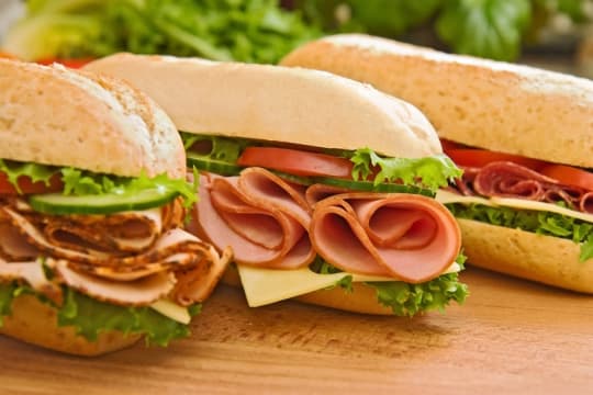 Takeaway Sandwich Shop Connected to Busy Train Station [2508121]