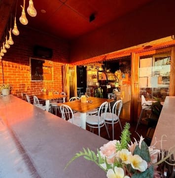Inverloch Cafe & Gelato Bar (DM2508)