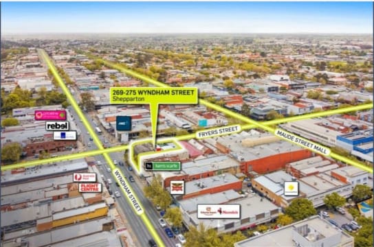 Night club / Pub with full commercial kitchen / Must be sold - Put in an Offer!