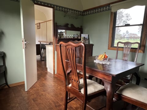 RELOCATE A HIGHLY SUCCESSFUL, AWARD WINNING B&B OPERATION