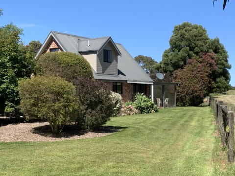 Premier Coastal Lifestyle Property plus Income
