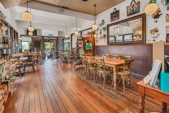 Restaurateurs & Cafe/Bar operators: ignite this unique Spice of Life Cafe Deli to be so much ...