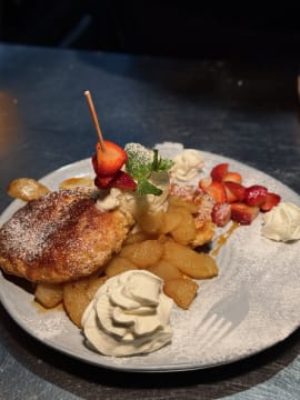 A modern, rebranded cafe with strong fundamentals and clear growth upside