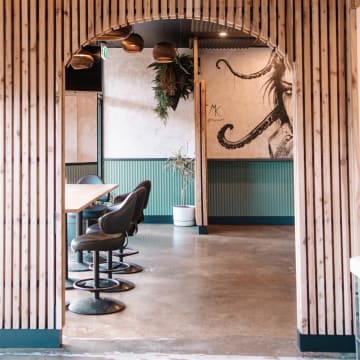 Successful, popular and reputable hospitality venue in a high-growth region