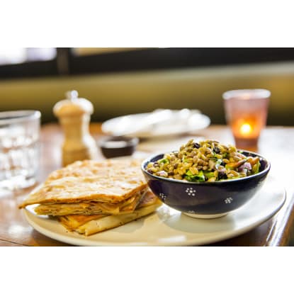 Well Established Middle Eastern Restaurant in Albert Park