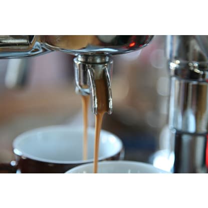 COFFEE LOUNGE, TAKING $6,800 PW, LOCATED IN BOX HILL, PRICED AT $98,000, REF 6802