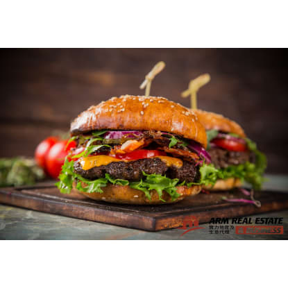Burger Bar Business near Bonbeach | Busy summer trading | Cheap Rent $462 PW