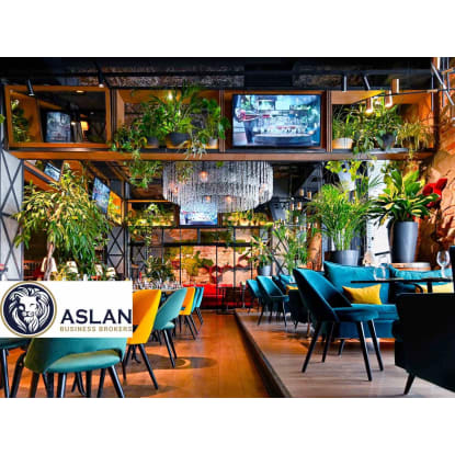 WELL ESTABLISHED CAFE, BAR & RESTAURANT/HOSTEL FOR SALE