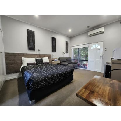 Freehold & Business Motel Opportunity Located In Major Gippsland Motel City