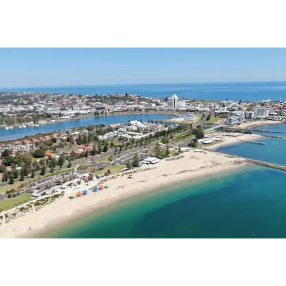 🌊 Award Winning Beachfront Restaurant for Sale | Corner Block with Liquor License 🍷