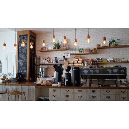 Under Offer: **Bargain** 5 Day Takeaway near Hospital / University *Tkg $12,000 pw [2208221]