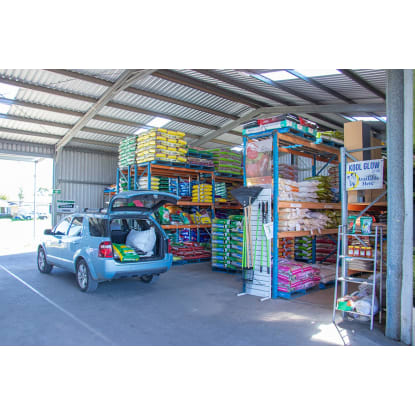 WRT Feed Shed - Stockfeed & Produce