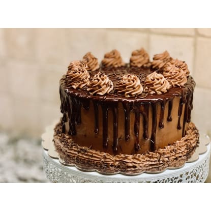 Beautiful cafe and specialty cake business