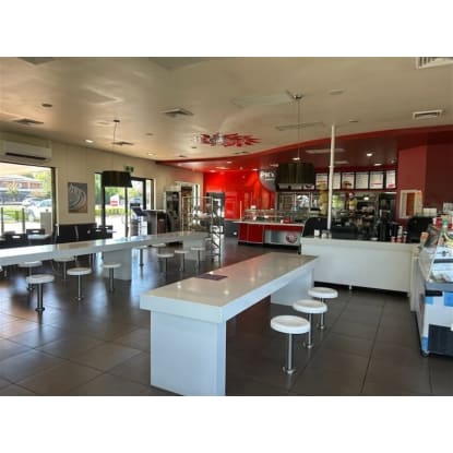 Cafe & Drive Thru  Dubbo, NSW  - 1003