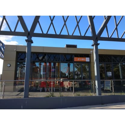 CAFE RESTAURANT - LICENSED & FULLY FITTED.  SEATING 50.  RENT $800PW.   BARGAIN $90,000 NEG