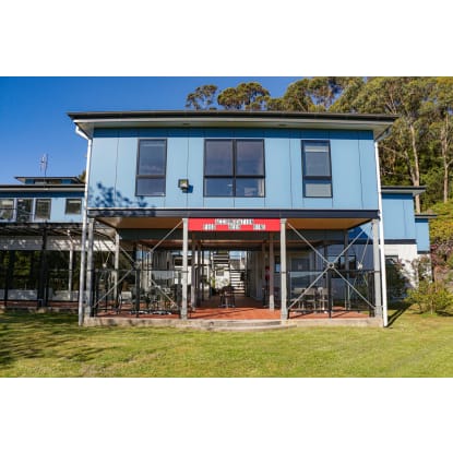 No Ingoing, Modern Stylish Sophisticated Water Views Wild Rivers Escape Restaurant