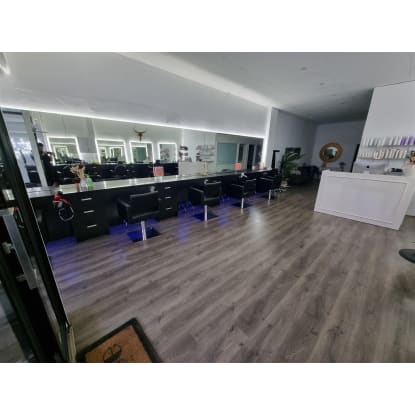 Hair / Beauty Salon & Barber Shop