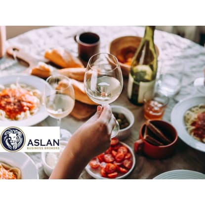 RESTAURANT/BAR BUSINESS FOR SALE