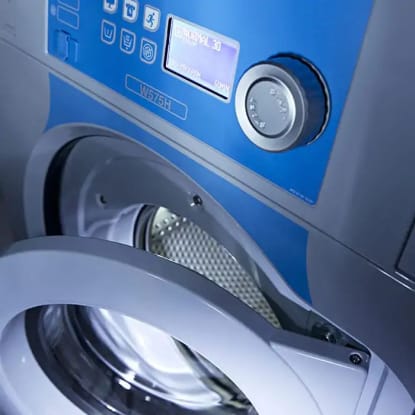 Modern Laundromat for Sale + Including Freehold ( 3 Bed Apartment )