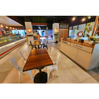 Lobby Cafe, Catering, CBD Fringe, 5 days | ID: 1380