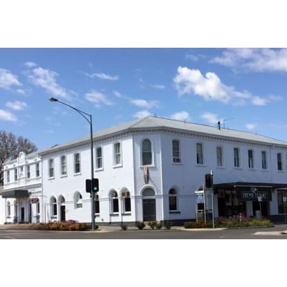 White Hart Hotel - Recently Refurbished Country Hotel