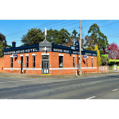 Queen's Head Hotel - Well-Established Venue