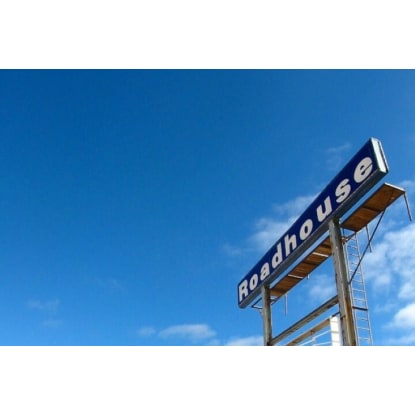 REDUCED! RARE PROPERTY INVESTMENT OPPORTUNITY – FREEHOLD ROADHOUSE & LIQUOR